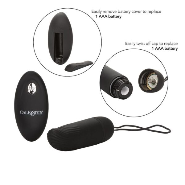 CALEXOTICS-SILICONE-REMOTE-RIDGED-G-DETALLE-BATERIAS.jpg CALEXOTICS SILICONE REMOTE RIDGED G